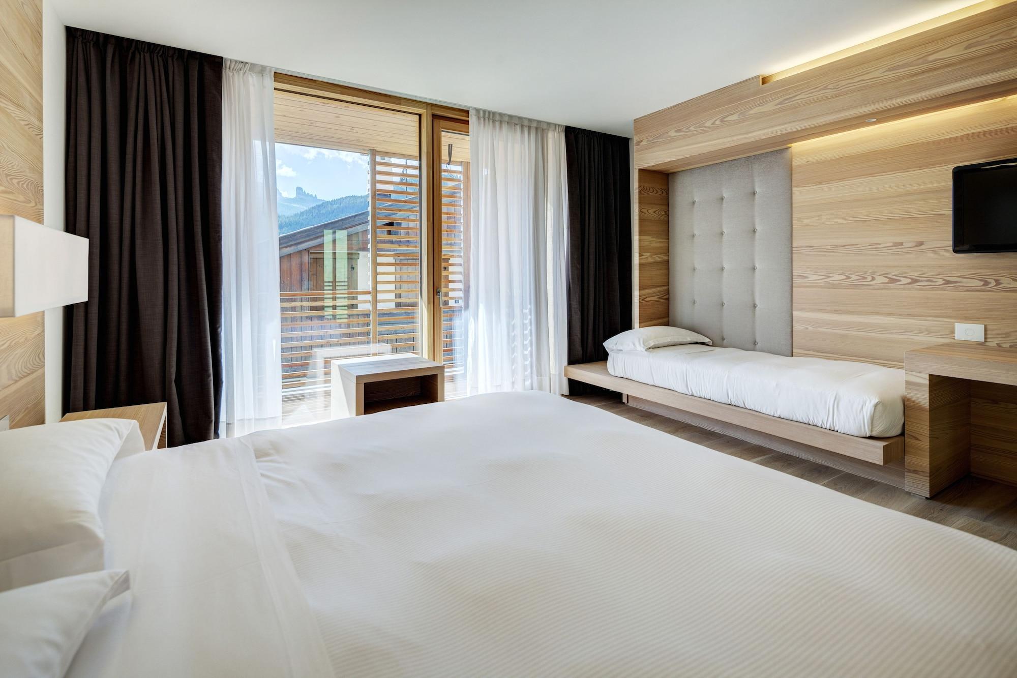 Hotel Lajadira & Spa Cortina dʼAmpezzo Exterior foto